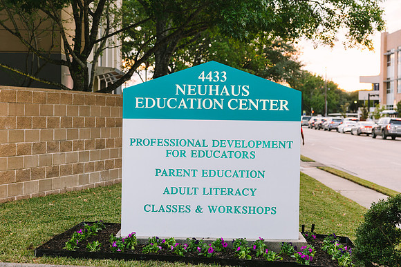 0163-Neuhaus Education Center-20221027-JT