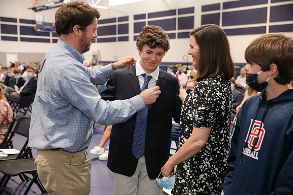 093_St. Francis Tie Ceremony_