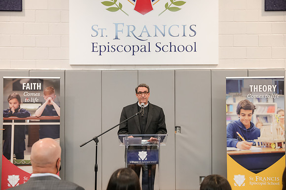 038_St. Francis Tie Ceremony_