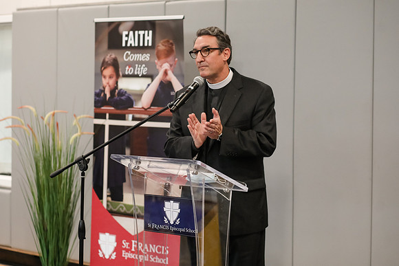 036_St. Francis Tie Ceremony_