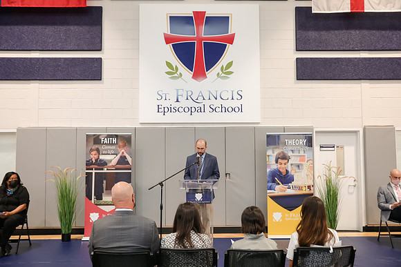 054_St. Francis Tie Ceremony_