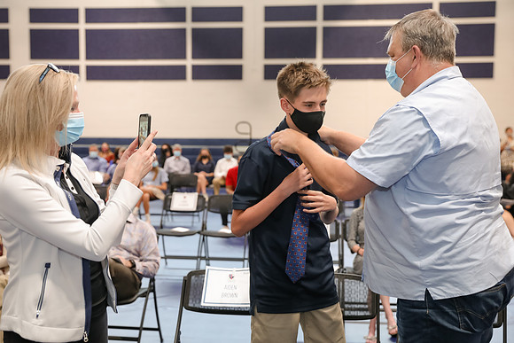 083_St. Francis Tie Ceremony_