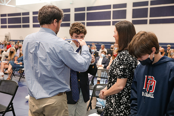 091_St. Francis Tie Ceremony_